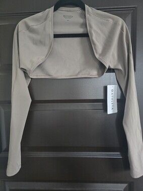 NWT Athleta Taupe Cropped Long-Sleeve Transcend Bolero Shrug Size M